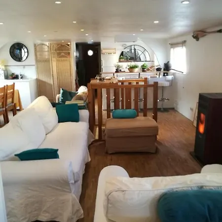 Quintus Quartier Hotel en barco Lieja