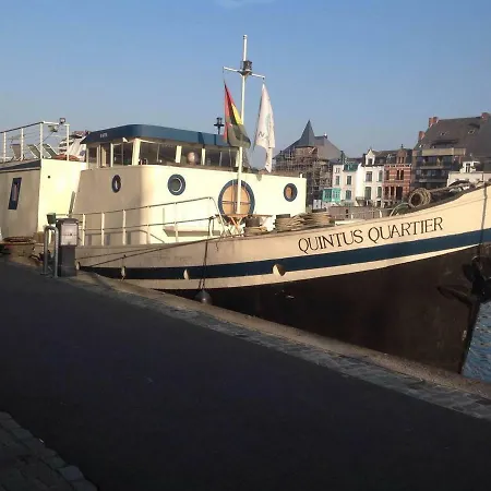 Botel Quintus Quartier Lüttich